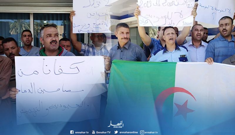 بالصور.. عمال شركات المناولة يحتجون ضد الحقرة والتعسف بغرداية