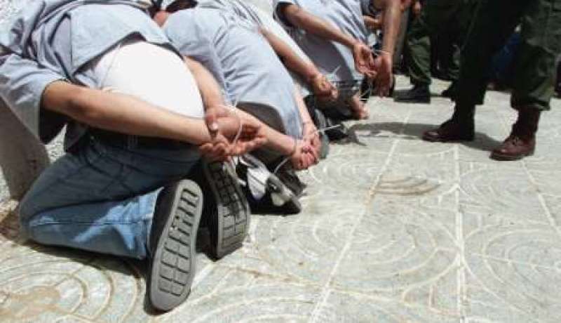 تدهور صحة ثلاثة أسرى فلسطينيين مضربين عن الطعام