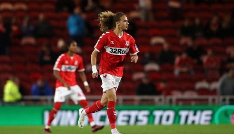 نجم جزائري محل صراع كبار أوروبا