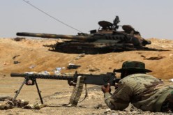 المجلس العسكري في مصراتة يعلن أن مقاتليه دخلوا مسقط رأس القذافي