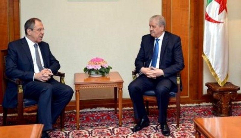 سلال يستقبل وزير الخارجية الروسي