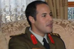 أنباء عن اعتقال السلطات الليبية لخميس القذافى