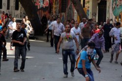 تجدد الاشتباكات بأنحاء ميدان التحرير