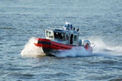 القوات البحرية تنقذ صيادا مصابا قبالة سواحل عنابة