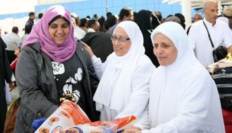 حوالي 1.8 مليون حاج يؤدون الفريضة هذا العام