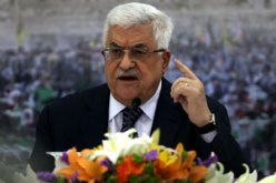 كيرى يبحث إطار اتفاق السلام مع الرئيس الفلسطينى محمود عباس