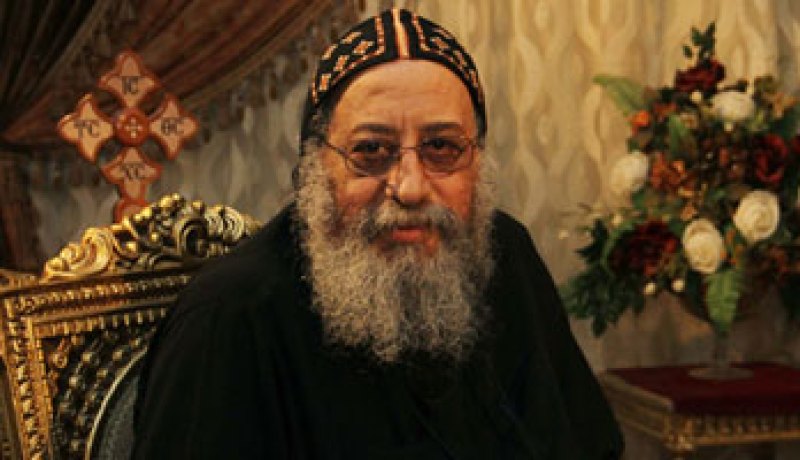 فوز الانبا تواضروس بمنصب البابا في القرعة الهيكلية في مصر