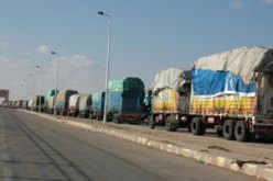 رجال قبائل يمنية يطلقون سراح ثمانية من سائقى الشاحنات