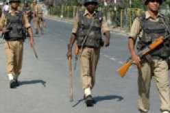 منع التظاهر في وسط نيودلهي بعد صدامات في تجمع احتجاج على اغتصاب شابة هندية