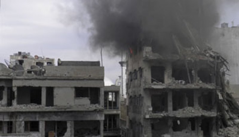مقتل 10 بينهم 4 أطفال فى قصف جوى على حلب