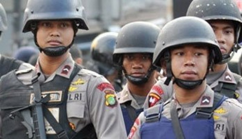 الشرطة الإندونيسية تعثر على متفجرات وتبدأ تحقيقاً باحتمال وجود دافع إرهابى