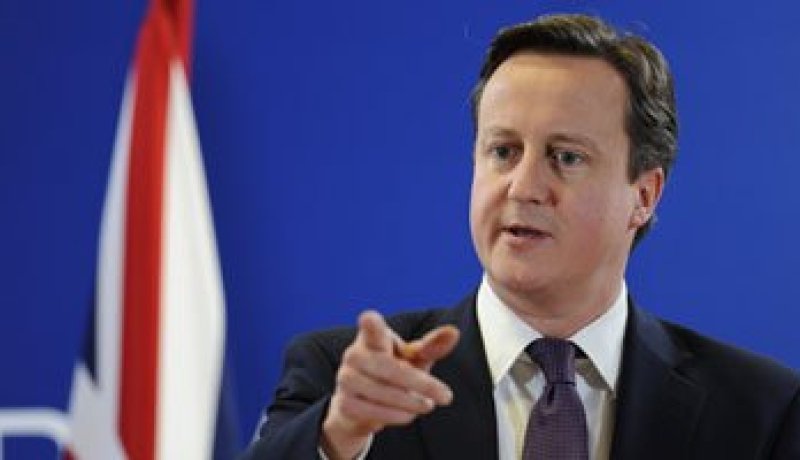 صحيفة بريطانية: 3000 موظف كبير بالاتحاد الأوروبى تزيد مرتباتهم عن كاميرون