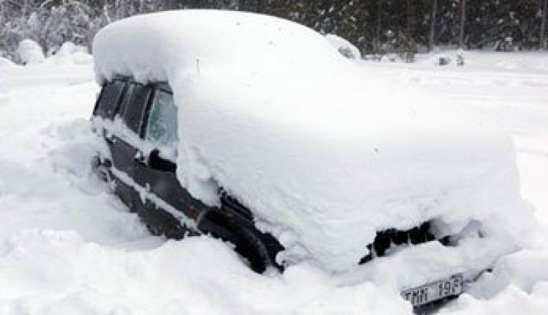 جنوب بريطانيا يشهد سقوط الثلوج للمرة الأولى فى الشتاء الحالى