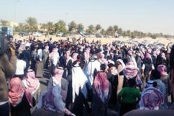 آلاف الكويتيين يتظاهرون للمطالبة بعدم إدخال تغييرات على قانون الانتخابات