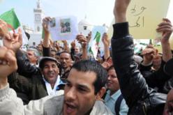 شباب بلدية الناظورة يغلقون مقر البلدية  بتيارت