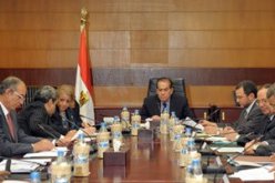 مجلس الوزراء يجتمع بكامل هيئته و توقعات باستقالته فور تسمية الرئيس