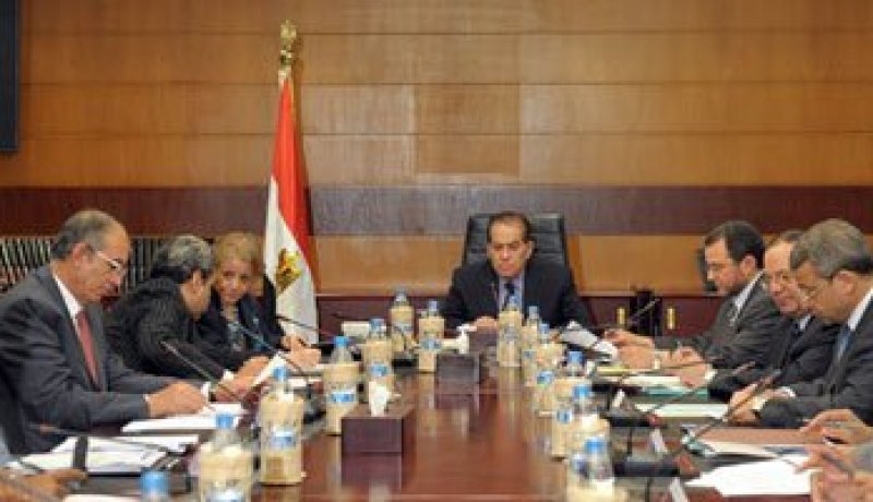 مجلس الوزراء يجتمع بكامل هيئته و توقعات باستقالته فور تسمية الرئيس
