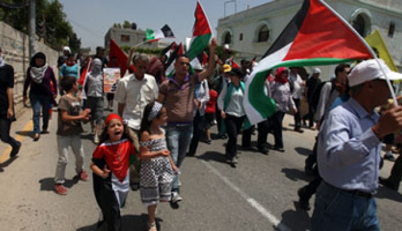 الحكومة الفلسطينية تستجيب للاحتجاجات وتتخذ إجراءات لخفض الأسعار