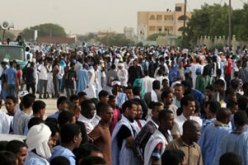 المعارضة الموريتانية تتهم السلطة بتنظيم حملة انتخابية  سابقة لأوانها