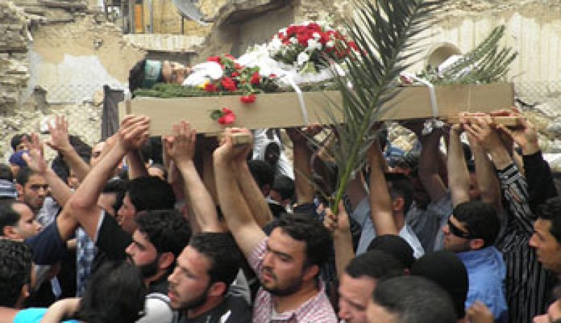مقتل 103 جراء اشتباكات بين الجيشين الحر والنظامى بسوريا