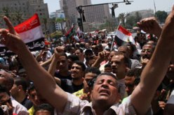 إنقاذ الثورة يتهم العسكرى بالسعى للانقلاب علي السلطة