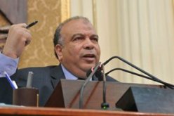 البرلمان المصري يوزع قائمة بـ 1310 مرشحين لعضوية تأسيسية الدستور