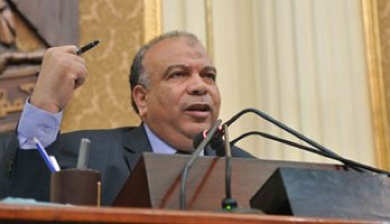 البرلمان المصري يوزع قائمة بـ 1310 مرشحين لعضوية تأسيسية الدستور