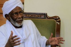 الترابى: اتفاق شمال وجنوب السودان لن ينهى الصراع