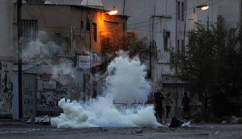 مواجهات بالغاز المسيل للدموع بين سلفيين داخل مسجد شمال تونس