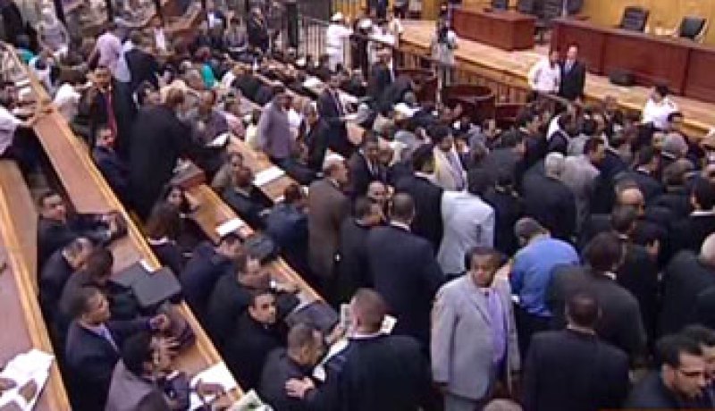 غضب واشتباكات بين مؤيدى ومعارضى مبارك بعد الحكم