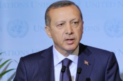 أردوغان يعلن قصف أهداف سورية رداً على سقوط قذائف على أراضيه