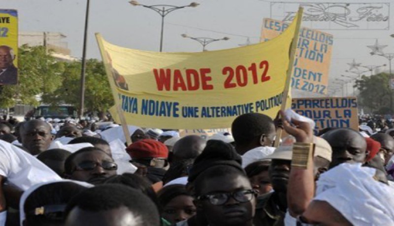 مقتل شخص خلال تفريق تجمع من آلاف المعارضين في السنغال