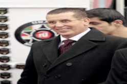 تخوفات من التكتلات والصراع‮ ‬يحتدم بين سرار وحمّار على من‮ ‬يجلس إلى جانب بوتفليقة