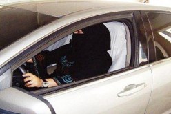 سعوديات يقاضين وزارة الداخلية للحصول على رخصة قيادة السيارات