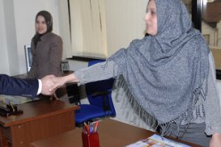 التحرش الجنسي ضد المرأة العاملة إرهاب من نوع آخر.. يرفض المجتمع رفع الستار عنه:تحرش المسؤول، نظرة المجتمع، محدودية القانون .. ثلاثية ترهن كرامة المرأة العاملة