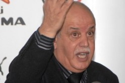 سعدان‮ ‬يضطر للمحافظة على نواة المنتخب لأنه لم‮ ‬يعثر على‮ ‬ميسي‮ ‬و‮رونالدو‮ ‬وسط المغتربين