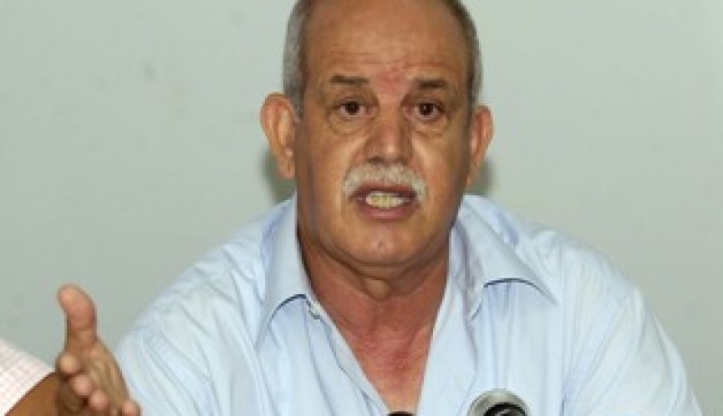 سعدان يلمح إلى إمكانية تعويض زياني بمطمور ويؤكد على وجود الخيارات في حال غياب بوڤرة أمام رواندا