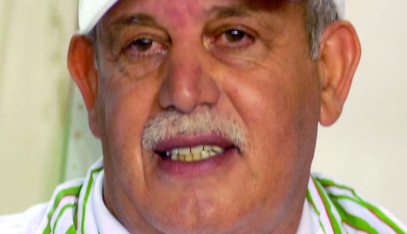 سعدان فضل مبدأ الأمان وأنهى “السوسيال” داخل المنتخب الوطني
