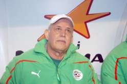 سعــــدان يـبـكـي لـحـظـة تـرديــد النــشـيـد الــوطــنــــي