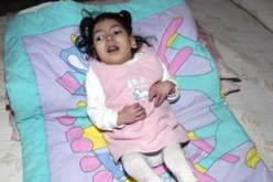 تعاني من تشوه على مستوى القلب: “صابرينة” تصارع الموت وتستنجد بالجميع