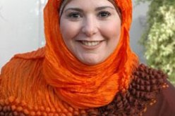 الممثلة المعتزلة صابرين سفيرة لمؤسسة اسلامية