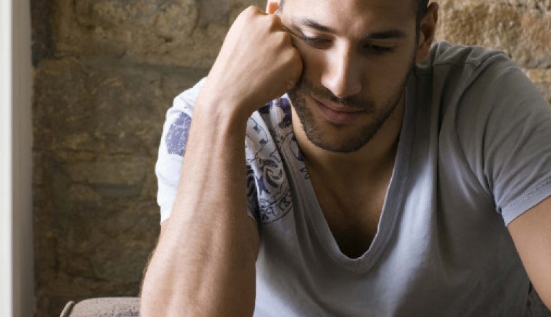 أتعبني حال الخطيبة… بالكاد أفتك الكلام من لسانها