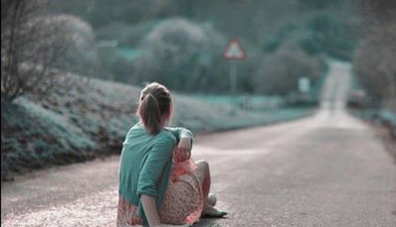 في عيد المرأة تعاودني الذكرى فأشعر بالمرارة والحسرة