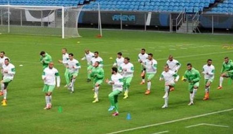 المنتخب الجزائري يجري حصته التدريبية الوحيدة بباماكو