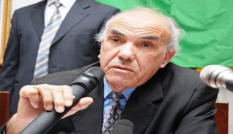 عبادو‮ ‬يحبس‮ ‬رصاص‮ ‬بسبب خيط تلفاز