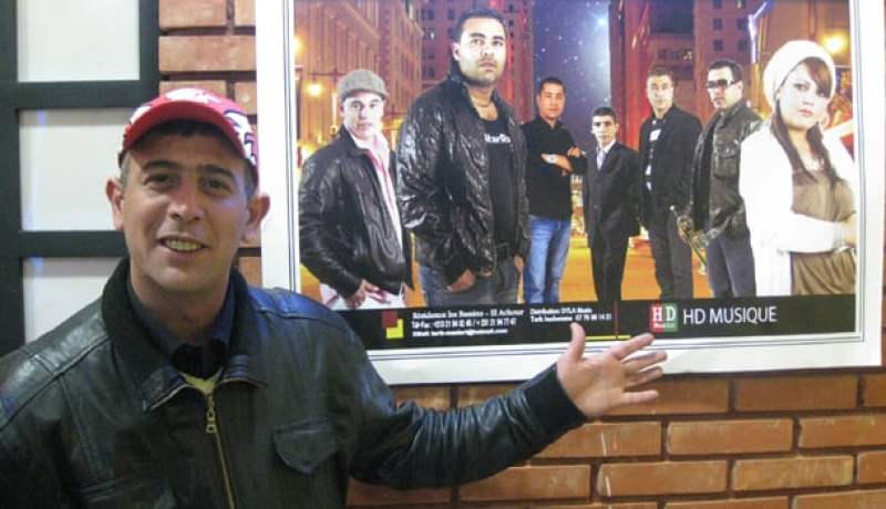 ‮ ''‬ ألبوم ‮ecnadnet IAR'' ‬يعيد أبرز نجوم الأغنية الرياضية إلى الواجهة‮ ‬