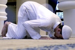 وفاة مصلٍ أثناء صلاة المغرب بمسجد عبد العزيز في البويرة