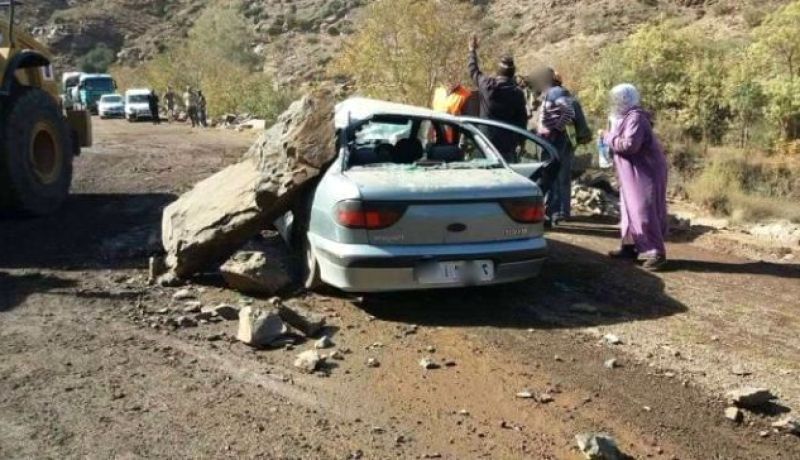 تيزي وزو.. شاب بين الحياة والموت إثر سقوط صخرة ضخمة على مركبته بإيفرحونان