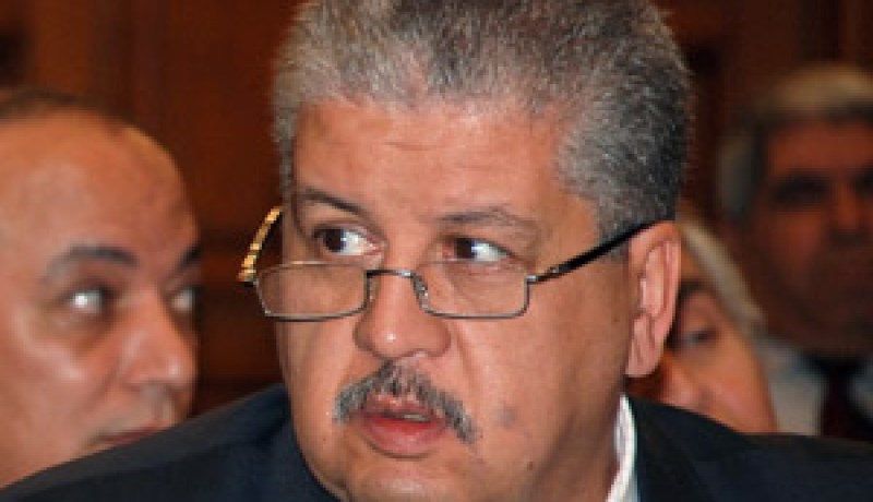 سلال يخلط أوراق رحماني