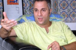 قال إن الأغاني الحالية لم تنجح لعدم وجود شعراء، المطرب سمير تومي في زيارة لـ “النهار”:”لا علاقة للوزيرة تومي بجولاتي الفنية، هي مجرد إشاعة.. وأنا مظلوم”